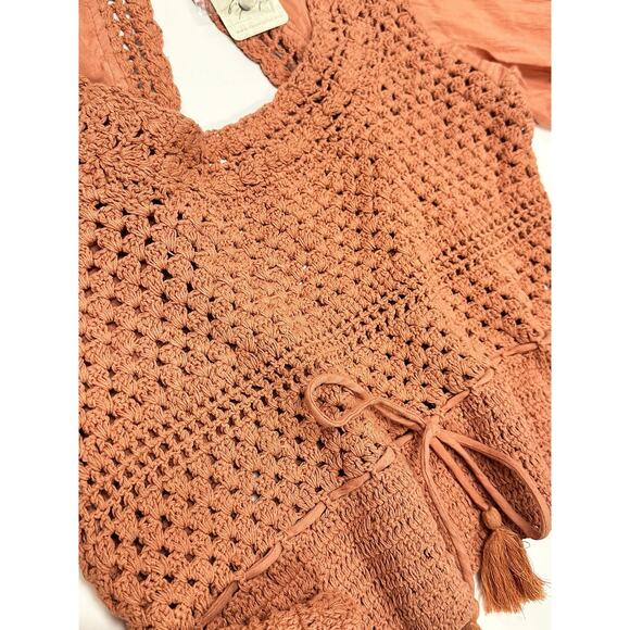 FREE PEOPLE Megan Crochet Romantic Puff Sleeve Cutouts Top in Coral Sand Sz M - Picture 13 of 16